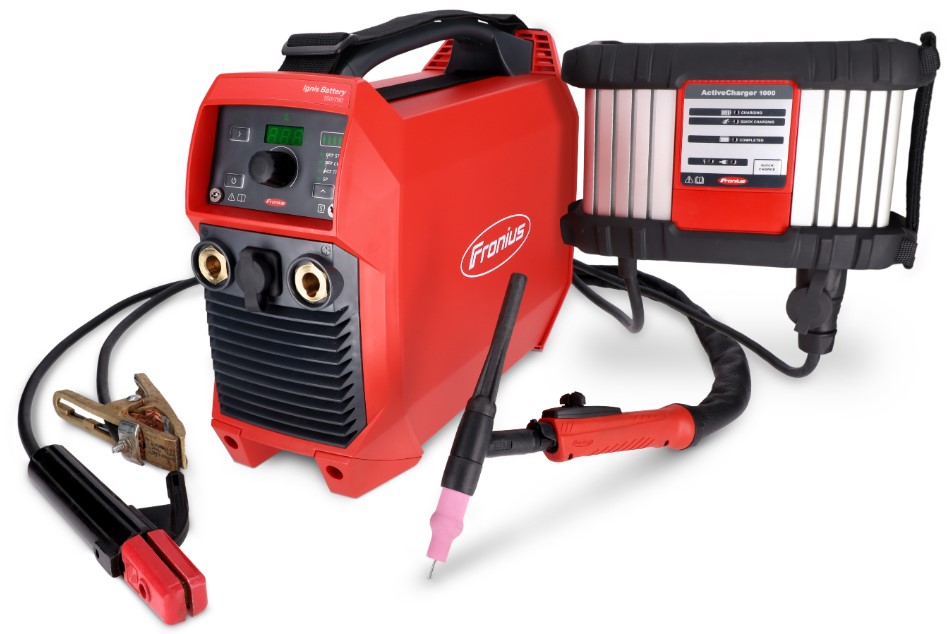 Soldadora batería (ignis) 150A 220V + equipo